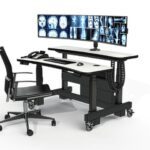 5 Ways Ergonomic Desks Support the Health of Radiologists in Clinical Settings