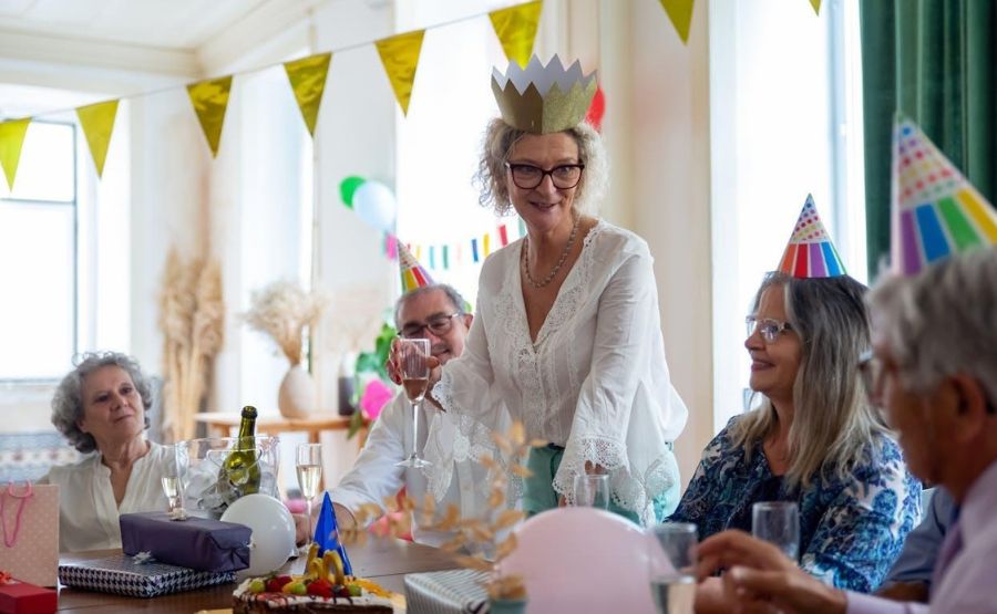 The Benefits of Community Dining in Senior Living