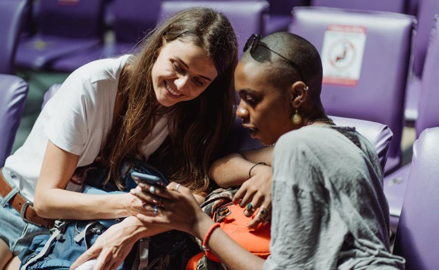 How Travelers Are Turning Downtime Into Fun With Mobile Games