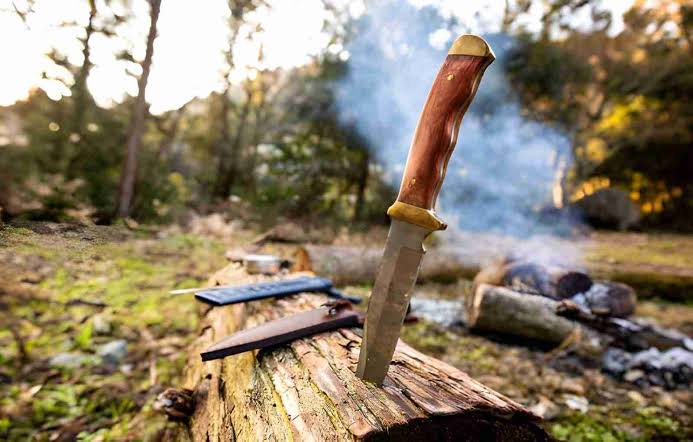 The Ultimate Guide to Choosing the Perfect Knife for Outdoor Adventures